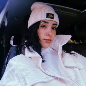 Meet your Posher, Monica